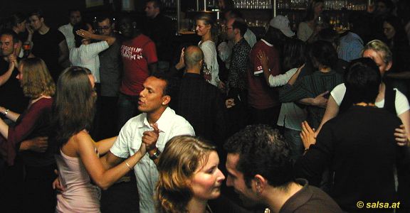 Salsa: Apollo Pontstrasse Aachen