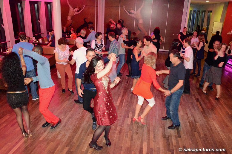 Salsa in Bonn: Tanzhaus