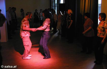 Salsa im Bürgerhaus Bilk, Düsseldorf