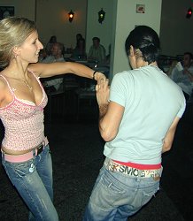 Salsa im Com-Center in Halle / Saale